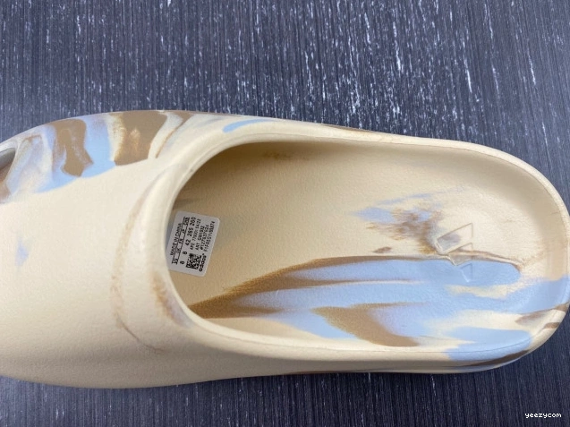 GW1932 Slide Yeezy Adidas 0709